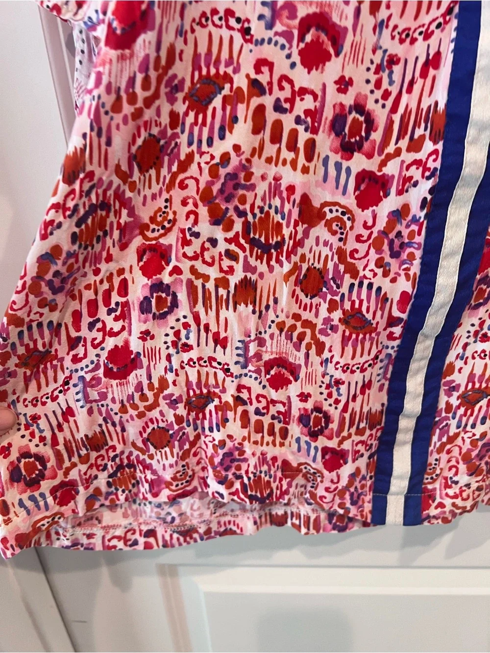 THML Pink and Red Printed Blouse with Blue Trim Size Large - Picture 16 of 16